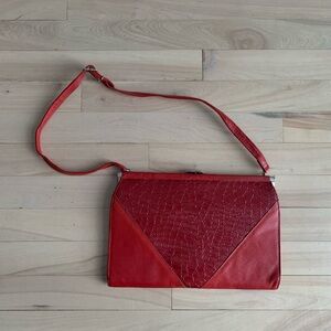 VINTAGE - Elegant Leather Bag